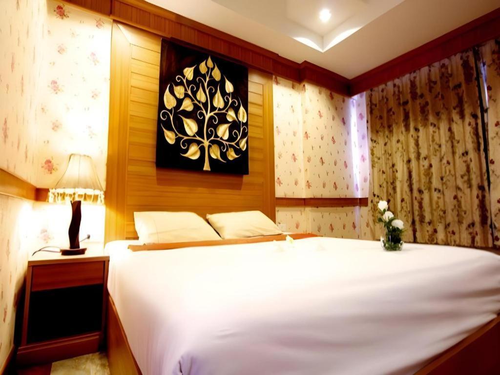 Dream Hotel 2*
